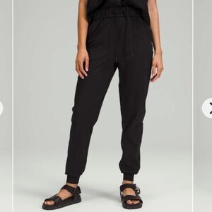 Lululemon Stretch High Rise Joggers Pants Luxtreme Black 2